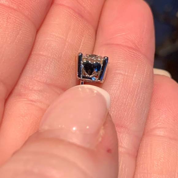 3 cttw Moissanite earrings - Picture 6 of 7